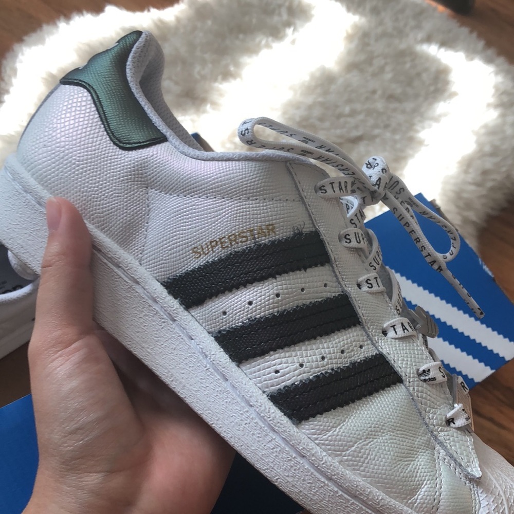 Adidas Superstar W